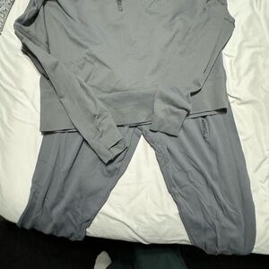 Gymshark Gray Pause Set